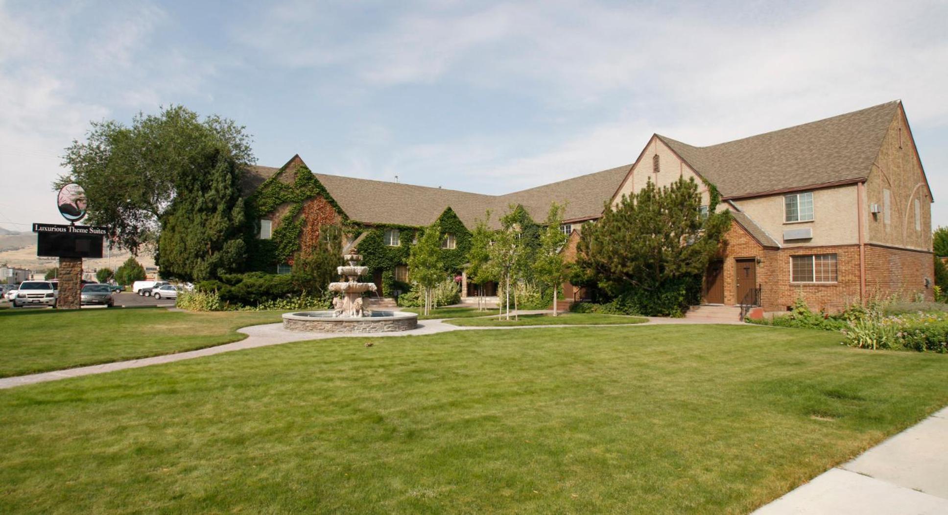 Black Swan Inn Luxurious Theme Rooms Покателло Экстерьер фото