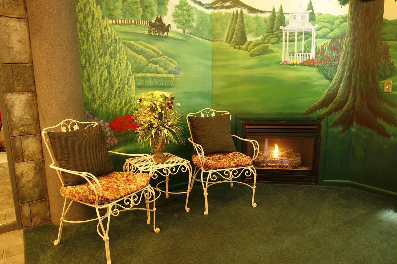 Black Swan Inn Luxurious Theme Rooms Покателло Экстерьер фото