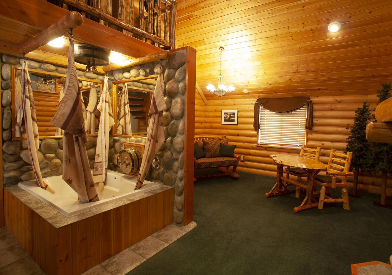 Black Swan Inn Luxurious Theme Rooms Покателло Экстерьер фото